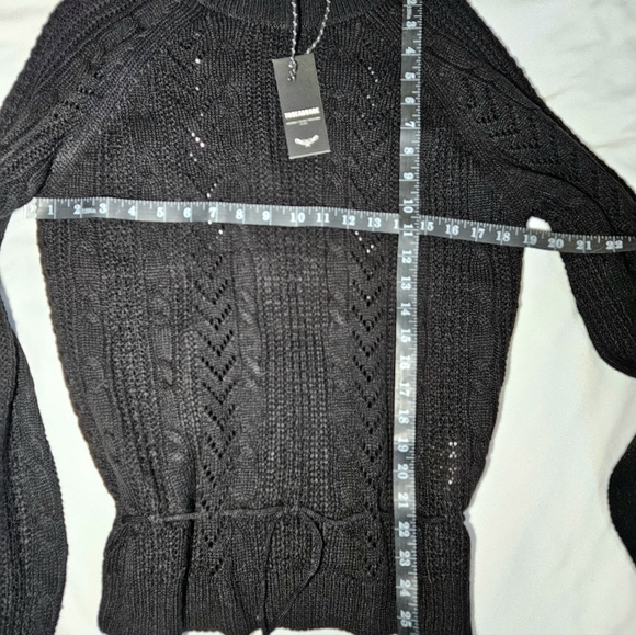 Threadbare Sweater - Picture 7 of 7